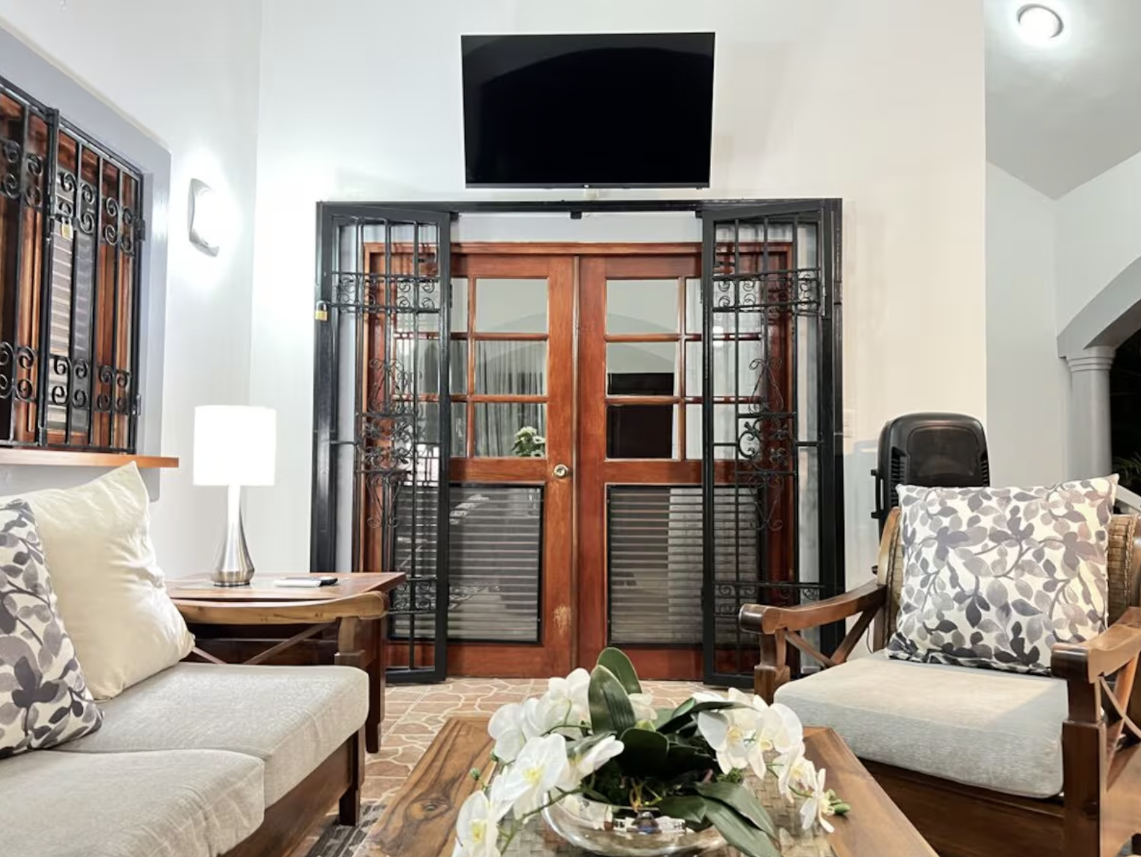 Guest Lounge